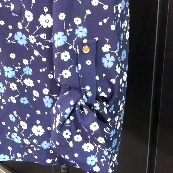 Michael Kors V-neck,zipper detail chest pockets,,long adjustable sleeve,floral - Picture 5 of 11